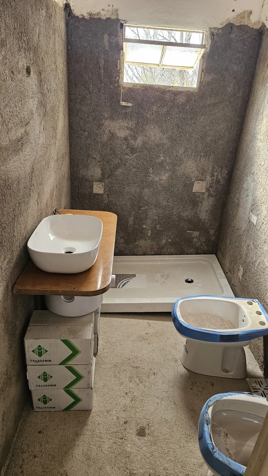 Artefactos presentados durante el replanteo del baño de Casa Cabalango