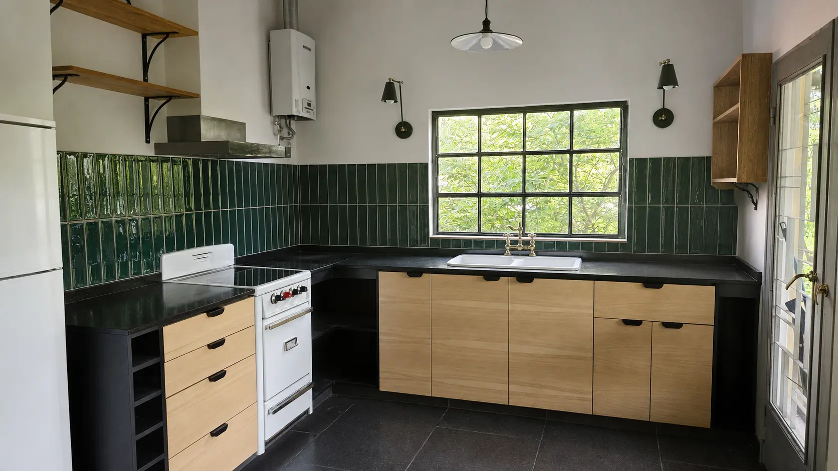 Cocina terminada en Casa Cabalango después de la reforma integral