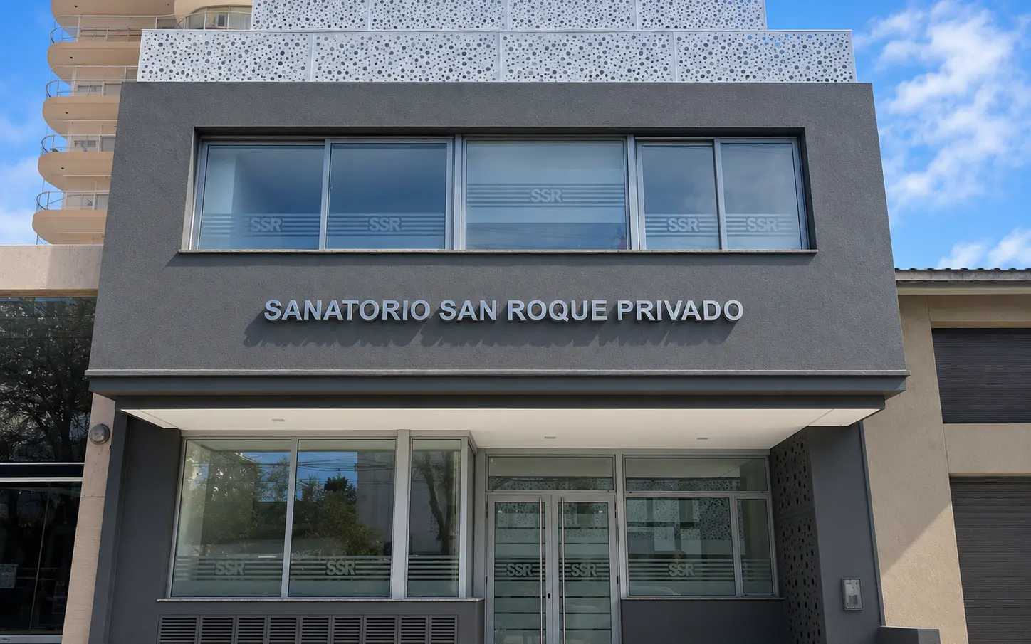 Fachada del Sanatorio San Roque en Villa Carlos Paz